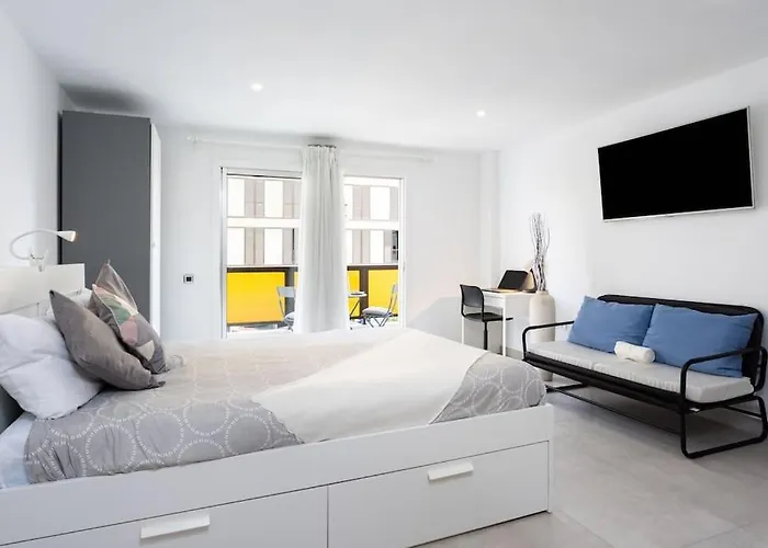 Bonito Estudio Con Balcon Lejlighed *